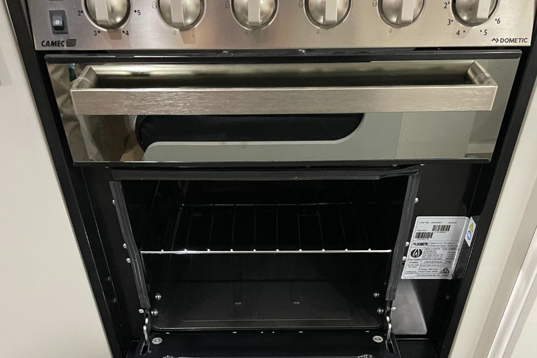 Oven